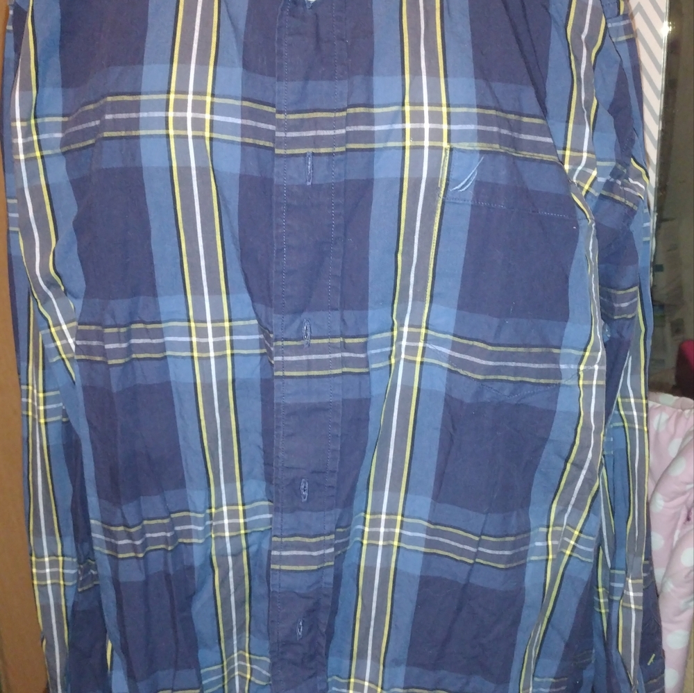 Men's Nautica long sleeve shirt